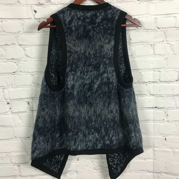 NWT KAREN by Karen Kane Reversible Sweater Vest - Picture 5 of 7